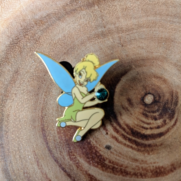 Tinkerbell Collectable Disney Pin Set - Picture 4 of 4